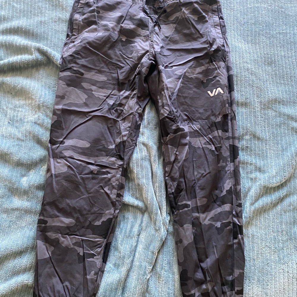 RVCA joggers.
